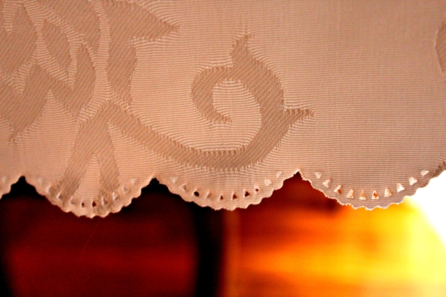 WHITE TABLECLOTH CM.160X160 POLYESTER