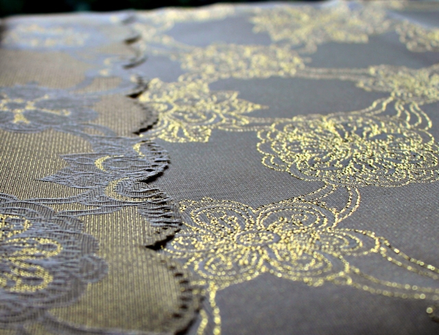 GOLD CHRISTMAS TABLECLOTH CM.160X160 POLYESTER