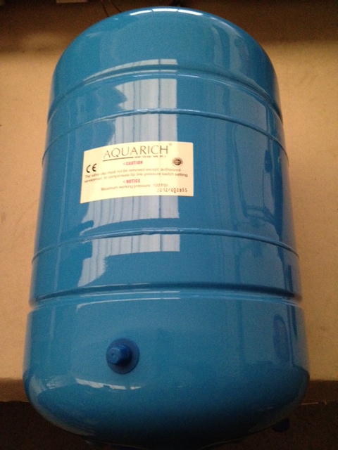 EXPANSION TANK FOR SOLAR THERMAL PANEL
