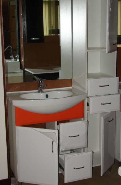 MOBILE PER BAGNO cm. L.70 H.88 P.46 SPECCHIO E MOBILE come da foto