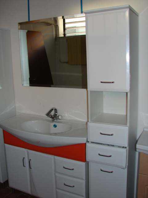MOBILE PER BAGNO cm. L.100 H.88 P. 47 SPECCHIO E MOBILE come da foto