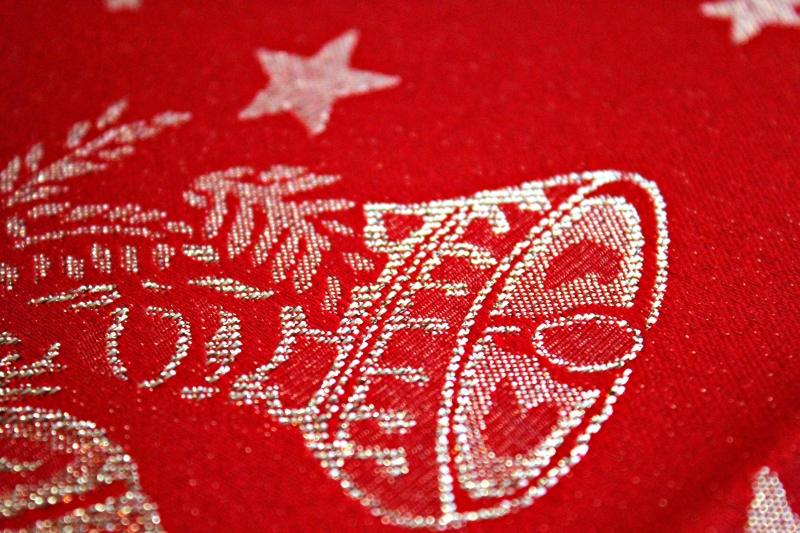 TOVAGLIA NATALIZIA ROSSA CM.160X160 POLIESTERE