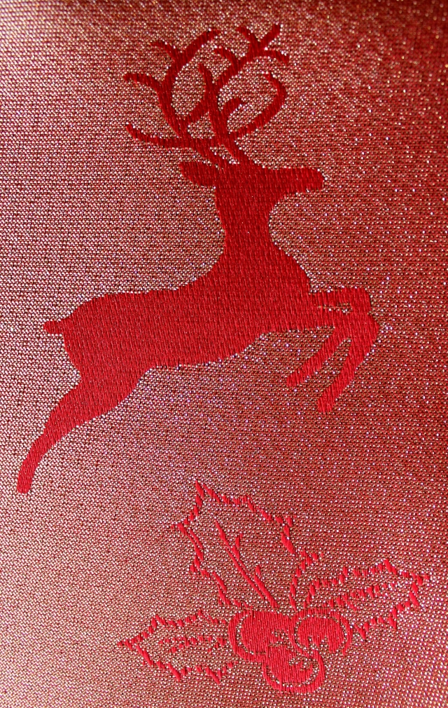 TOVAGLIA NATALIZIA ROSSA CM.160X160 POLIESTERE