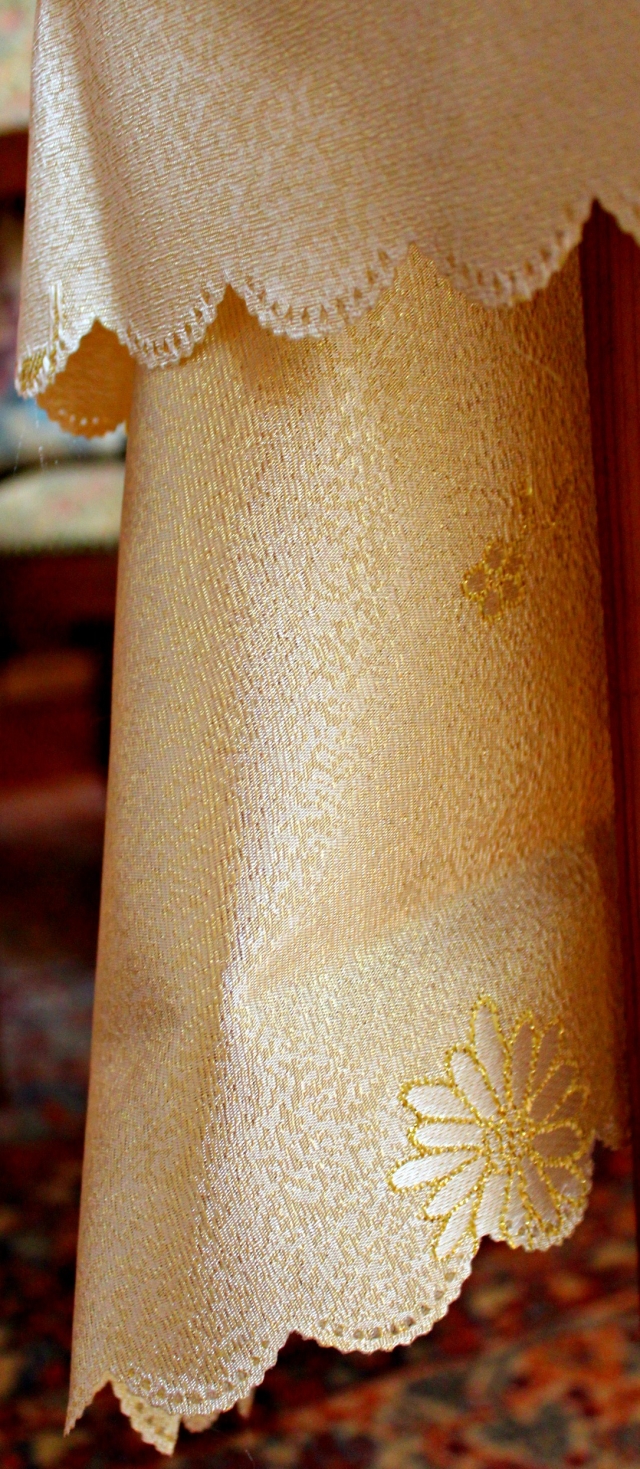 TOVAGLIA NATALIZIA ORO CM.160X220 POLIESTERE