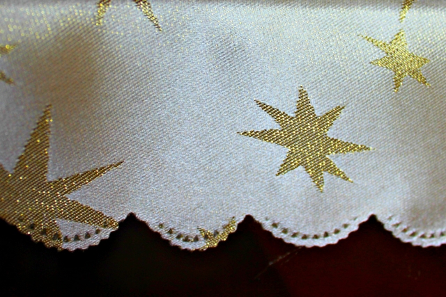 TOVAGLIA NATALIZIA ORO CM.160X220 POLIESTERE