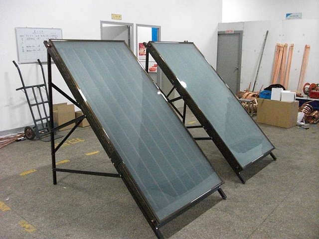 PANNELLO SOLARE TERMICO PIANO CM. 200 X 100 H.8