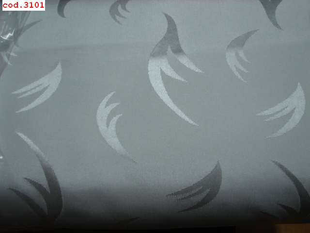TOVAGLIA IN POLIESTERE 100% RASO E JACQUARD