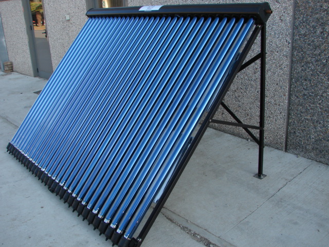 PANNELLO SOLARE SOTTOVUOTO CON 30 TUBI HEAT PIPE