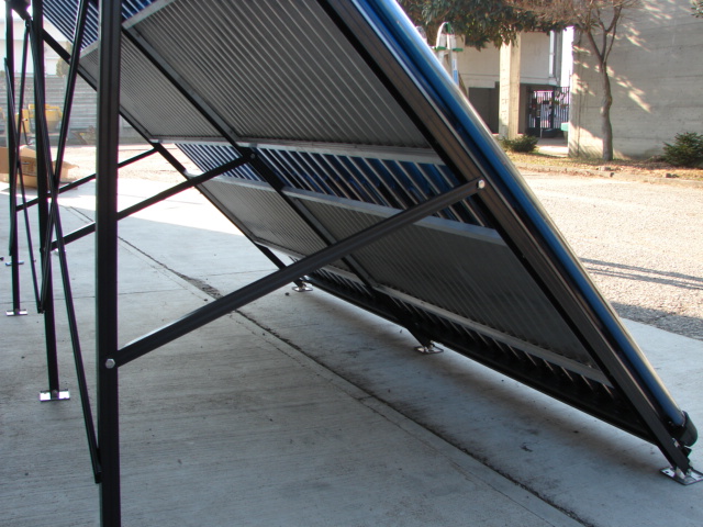 PANNELLO SOLARE SOTTOVUOTO CON 30 TUBI HEAT PIPE