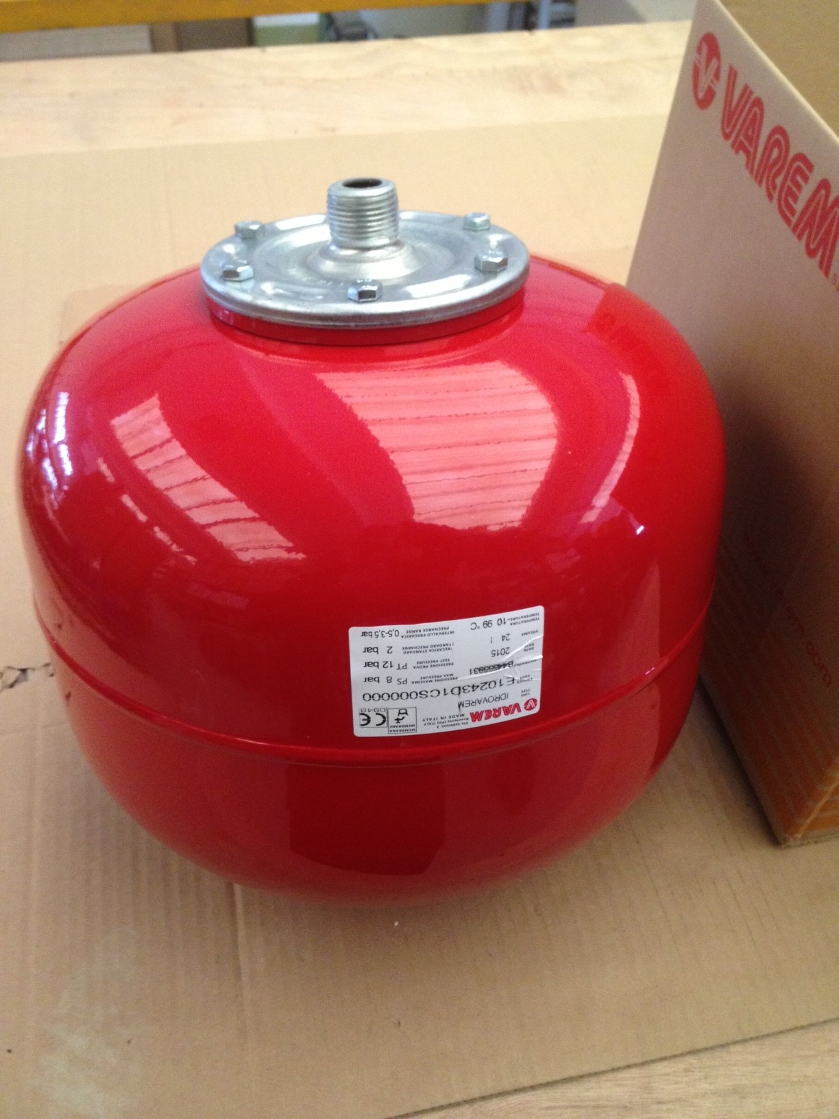 VASO DI ESPANSIONE PER AUTOCLAVI IDROVAREM LITRI 24  CONNESSIONI 1"