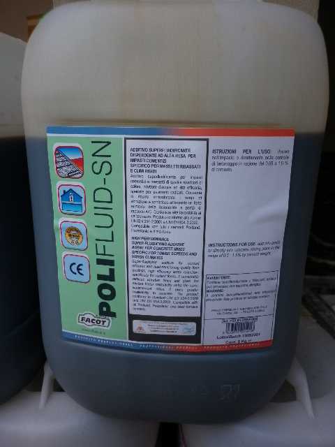 ADDITIVO SUPERFLUIDIFICANTE PER IMPIANTI CEMENTIZI E MASSETTI 10 LT.