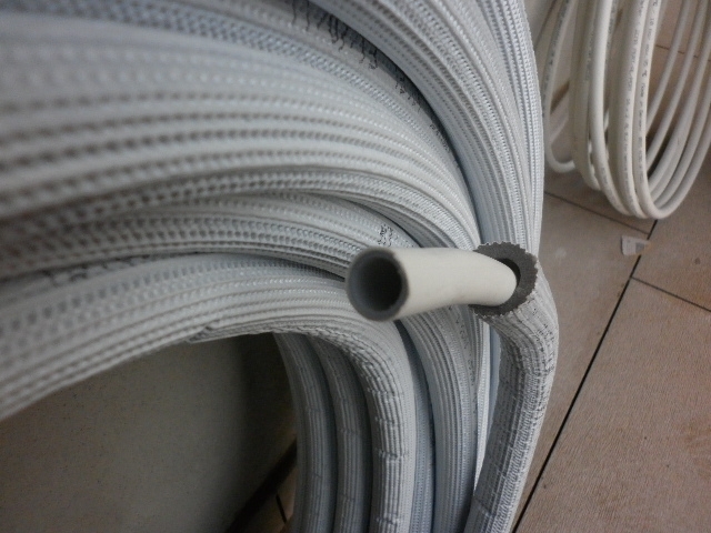 Tubo in Polietilene Multistrato PERT-AL-PERT, rivestito con guaina di colore bianco