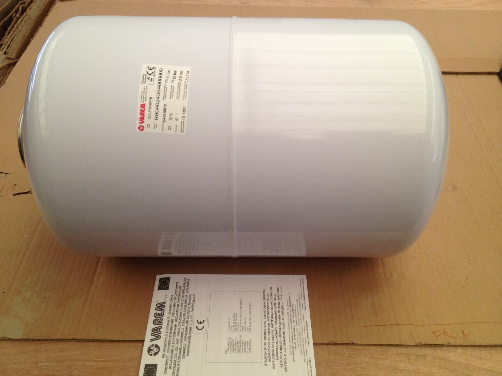 VASO DI ESPANSIONE SOLARVAREM 40 LITRI 3/4"