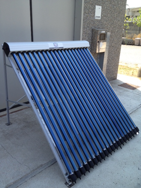 PANNELLO SOLARE SOTTOVUOTO 20 TUBI TIPO HEAT PIPE