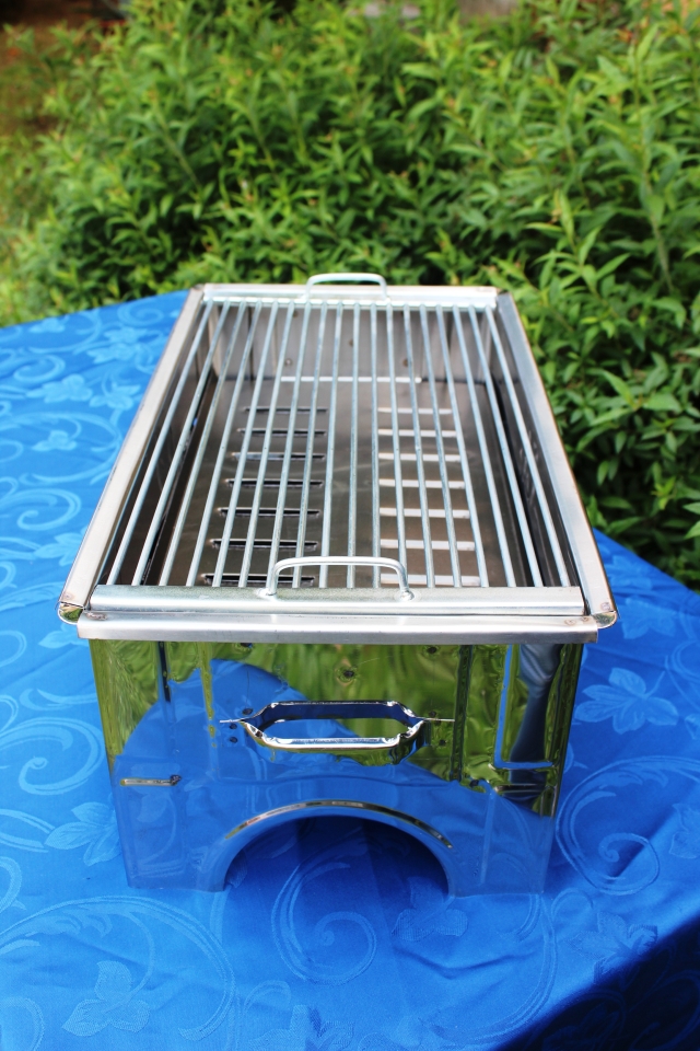 BARBECUE IN ACCIAIO INOX PORTATILE IDEALE PER CAMPEGGIO