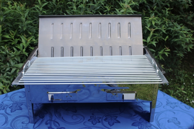 BARBECUE IN ACCIAIO INOX PORTATILE IDEALE PER CAMPEGGIO