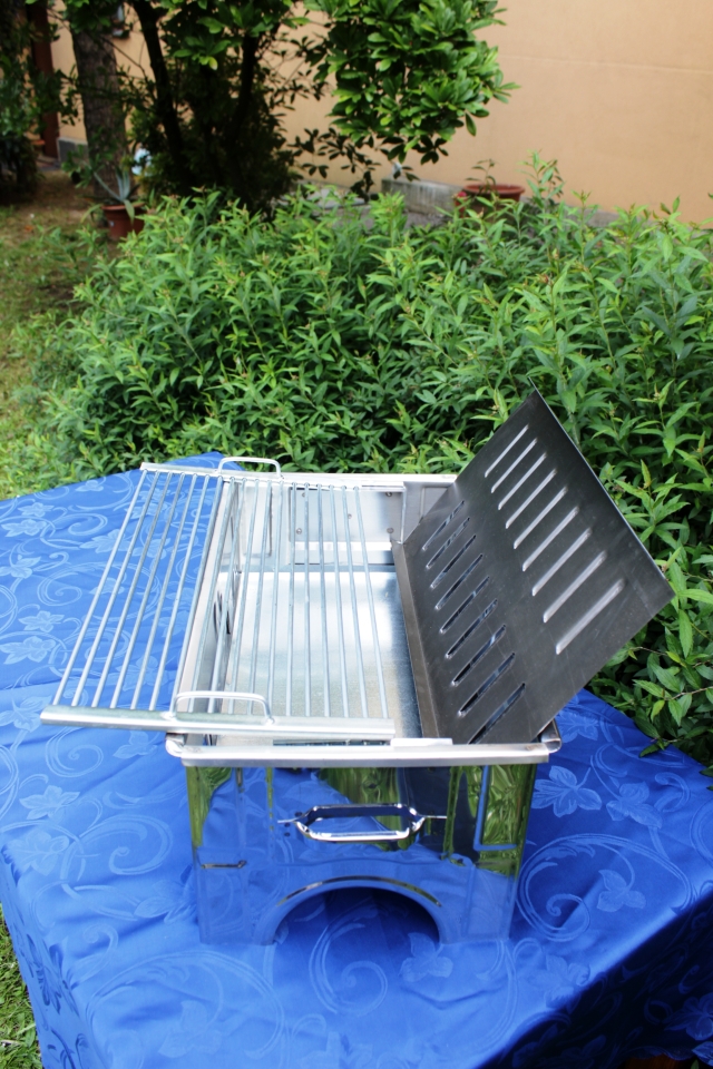 BARBECUE IN ACCIAIO INOX PORTATILE IDEALE PER CAMPEGGIO