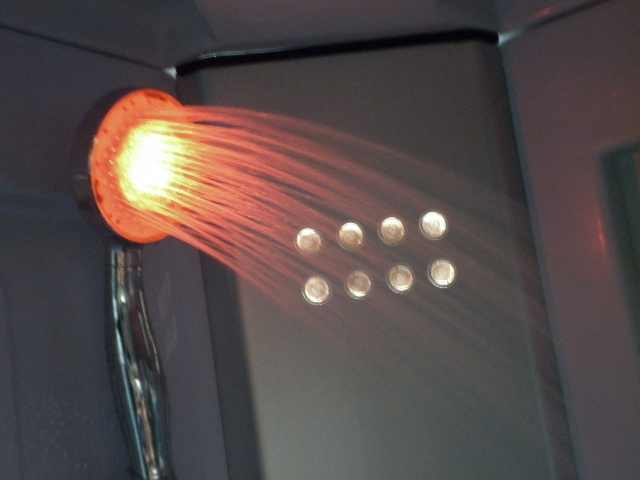 DOCCETTA A MANO CON  LED A 5 COLORI SENZA BATTERIE