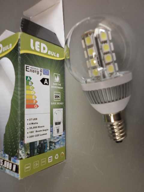 LAMPADINA A BULBO ATTACCO E14 AC. 220 W 3,5 COLORE BIANCO FREDDO