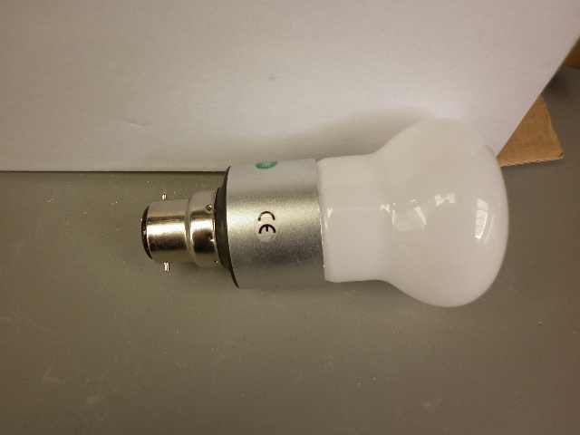 LAMPADINA A BULBO ATTACCO A BAIONETTA AC. 220 W 3  BIANCO CALDO